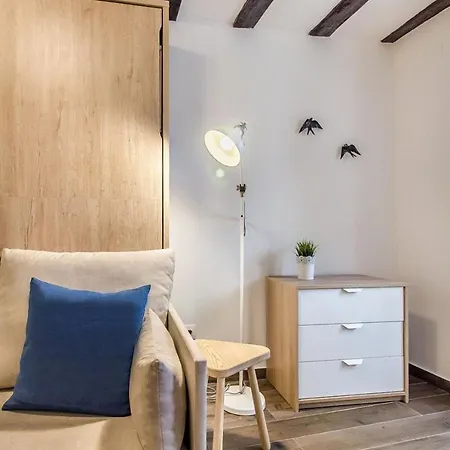 Brick Arch Studio With Ac | Alfama