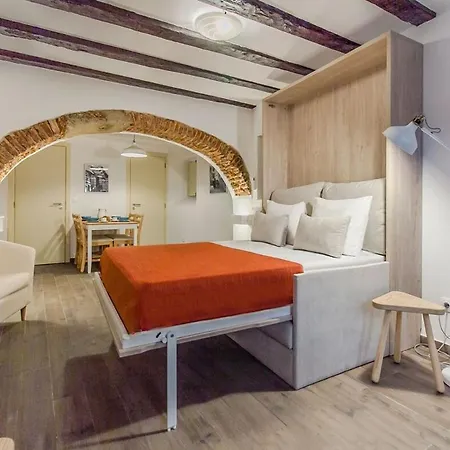 Brick Arch Studio With Ac | Alfama Lejlighed *
