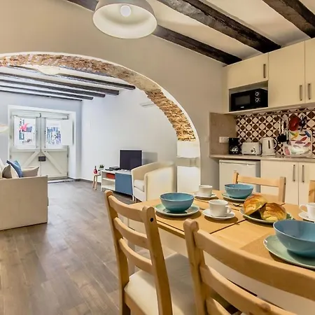 Brick Arch Studio With Ac | Alfama