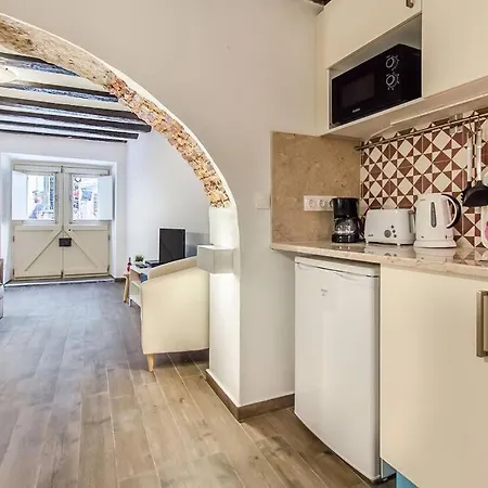 Alfama Guest Апартаменты Лиссабон