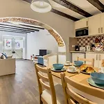 Alfama Guest Διαμέρισμα *