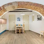 Διαμέρισμα Alfama Guest